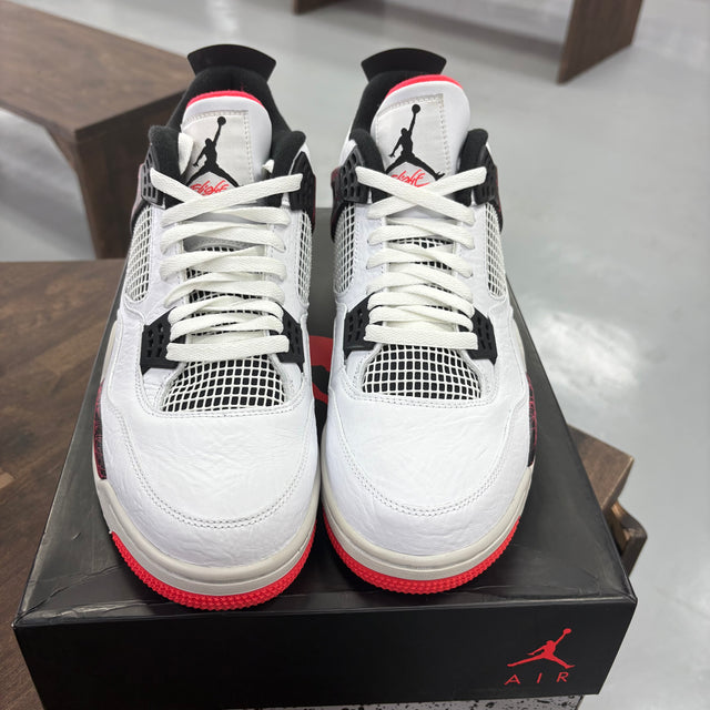 Flight Nostalgia Jordan 4 Retro (USED)