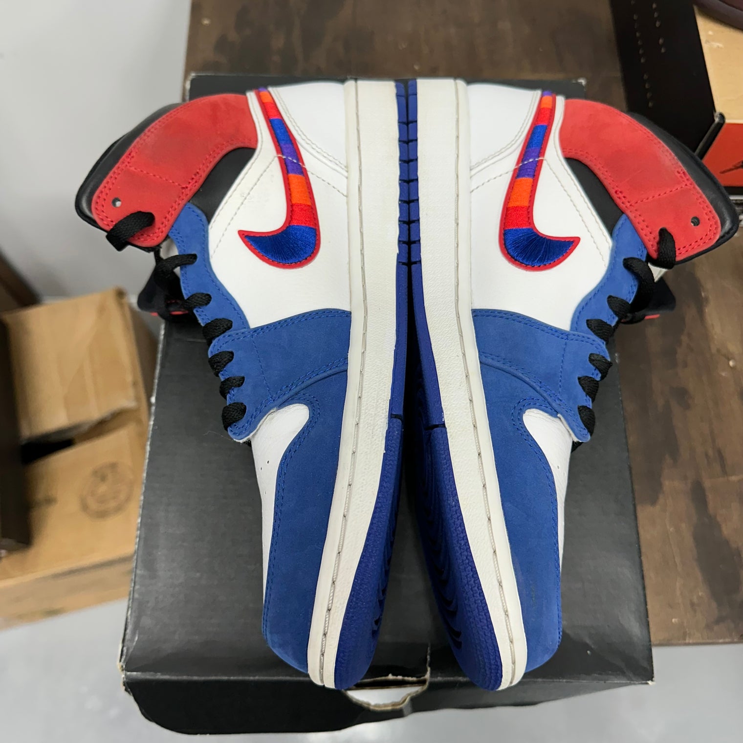 Multi-Color Swoosh Jordan 1 Mid (USED)