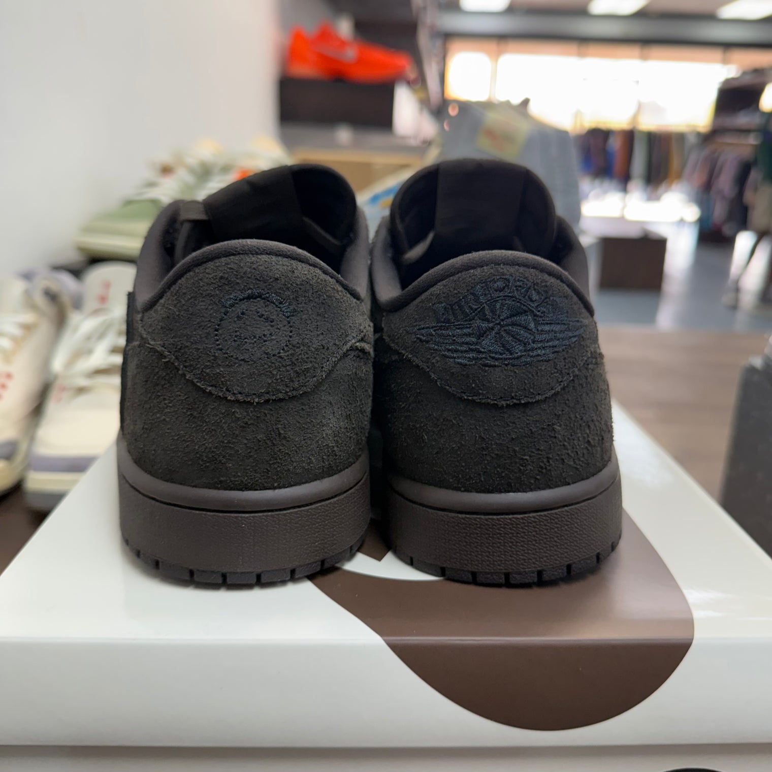 Travis Scott Velvet Brown Jordan 1 Low OG SP (USED)