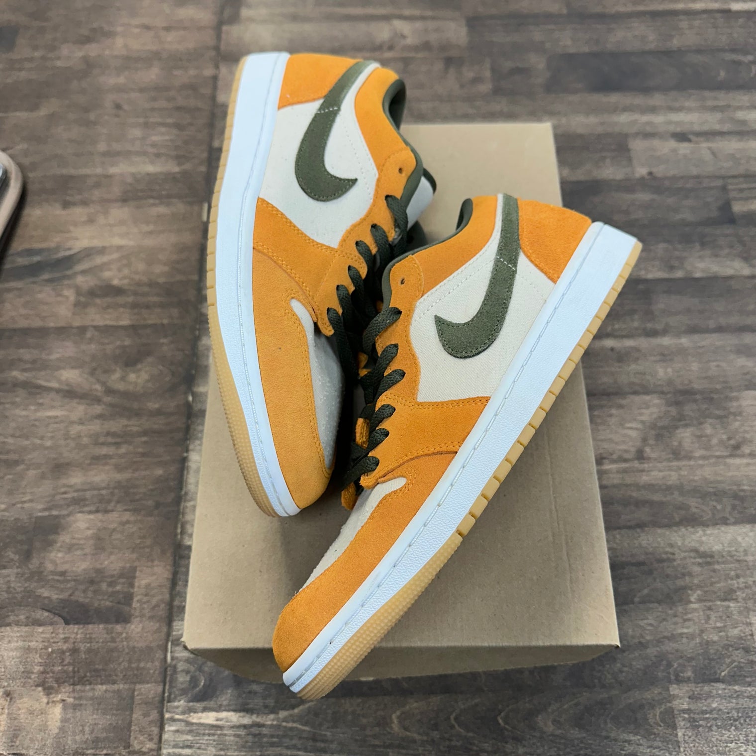 Curry Jordan 1 Low (Used, No Box, No Insole)
