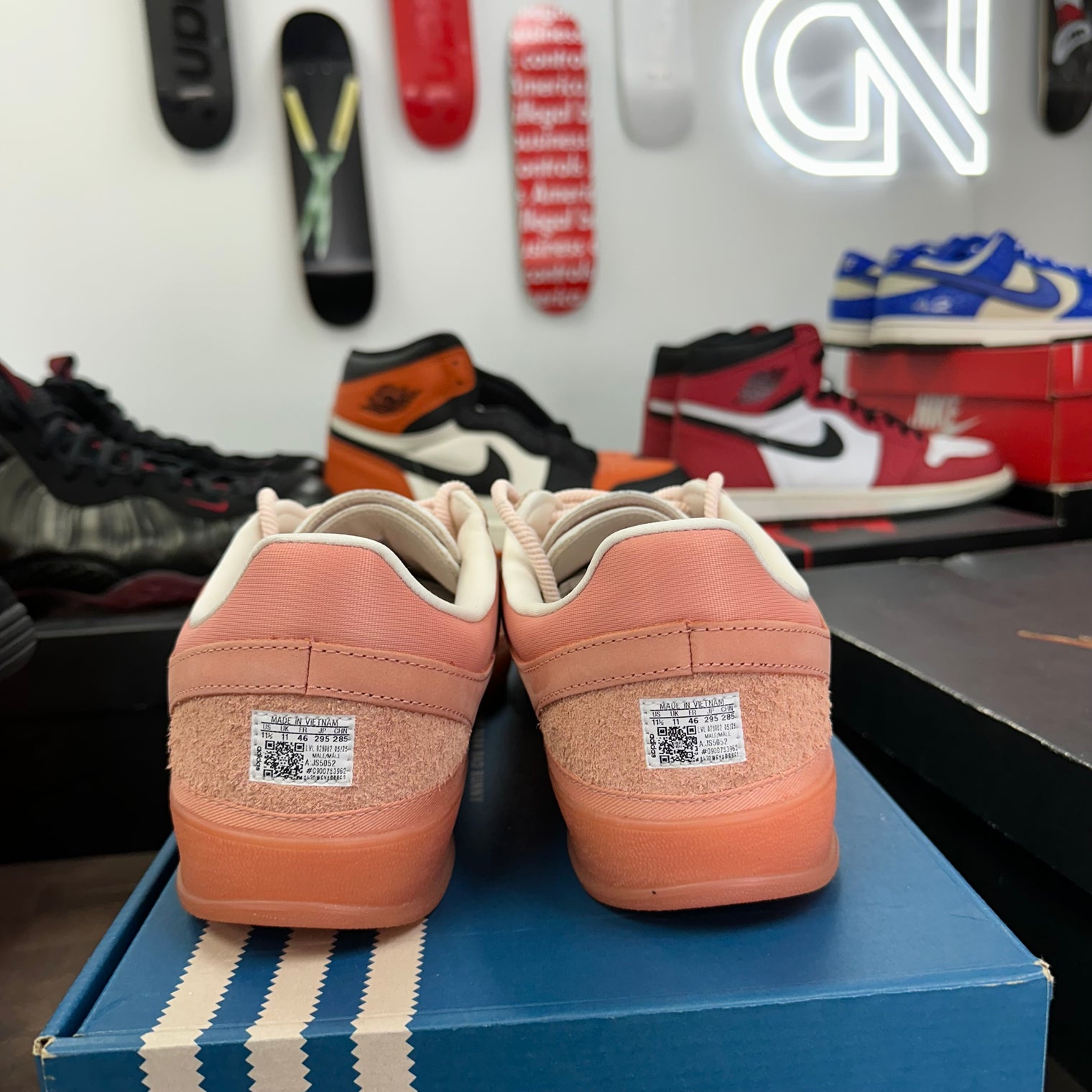 Bad Bunny Gazelle Indoor (USED)