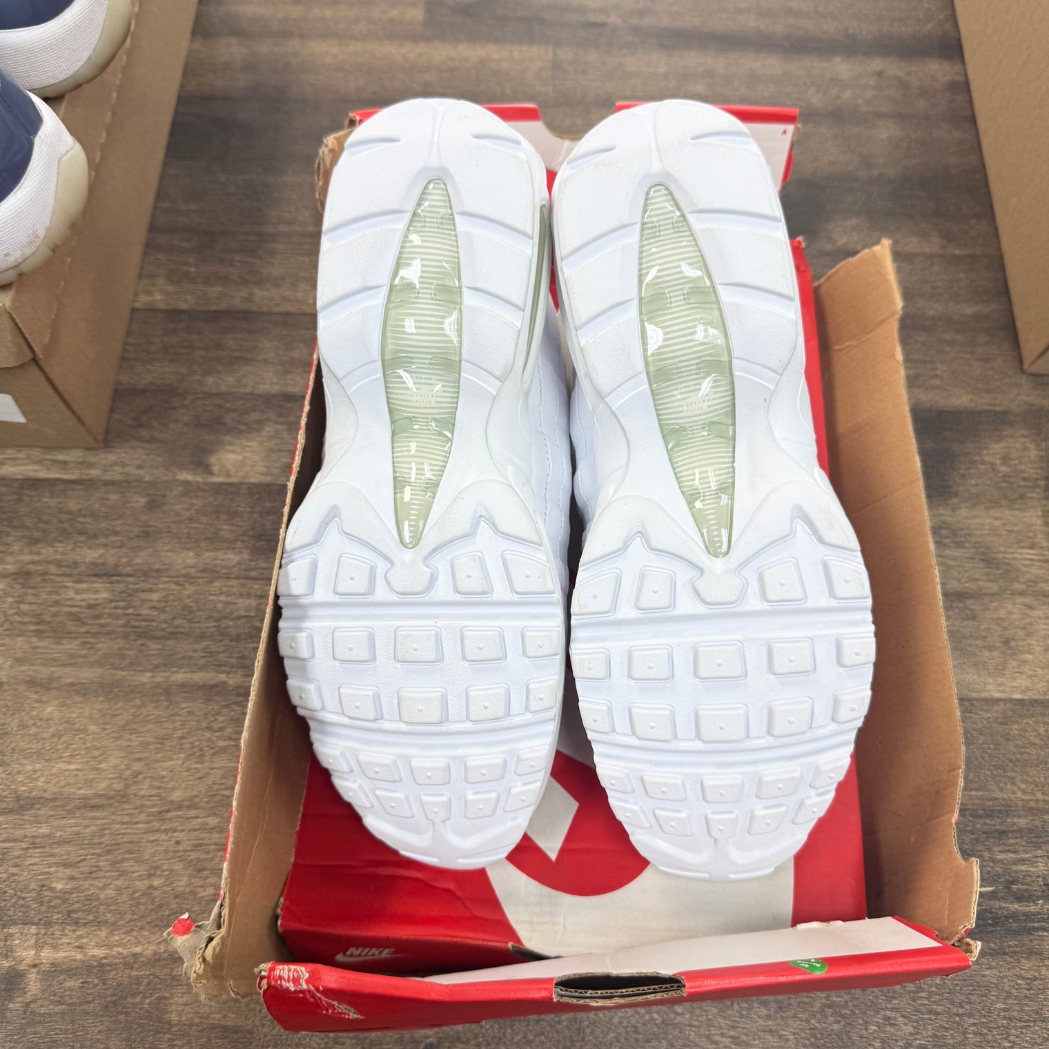 White Grey Fog Air Max 95 Essential (Lightly Worn,No Box)