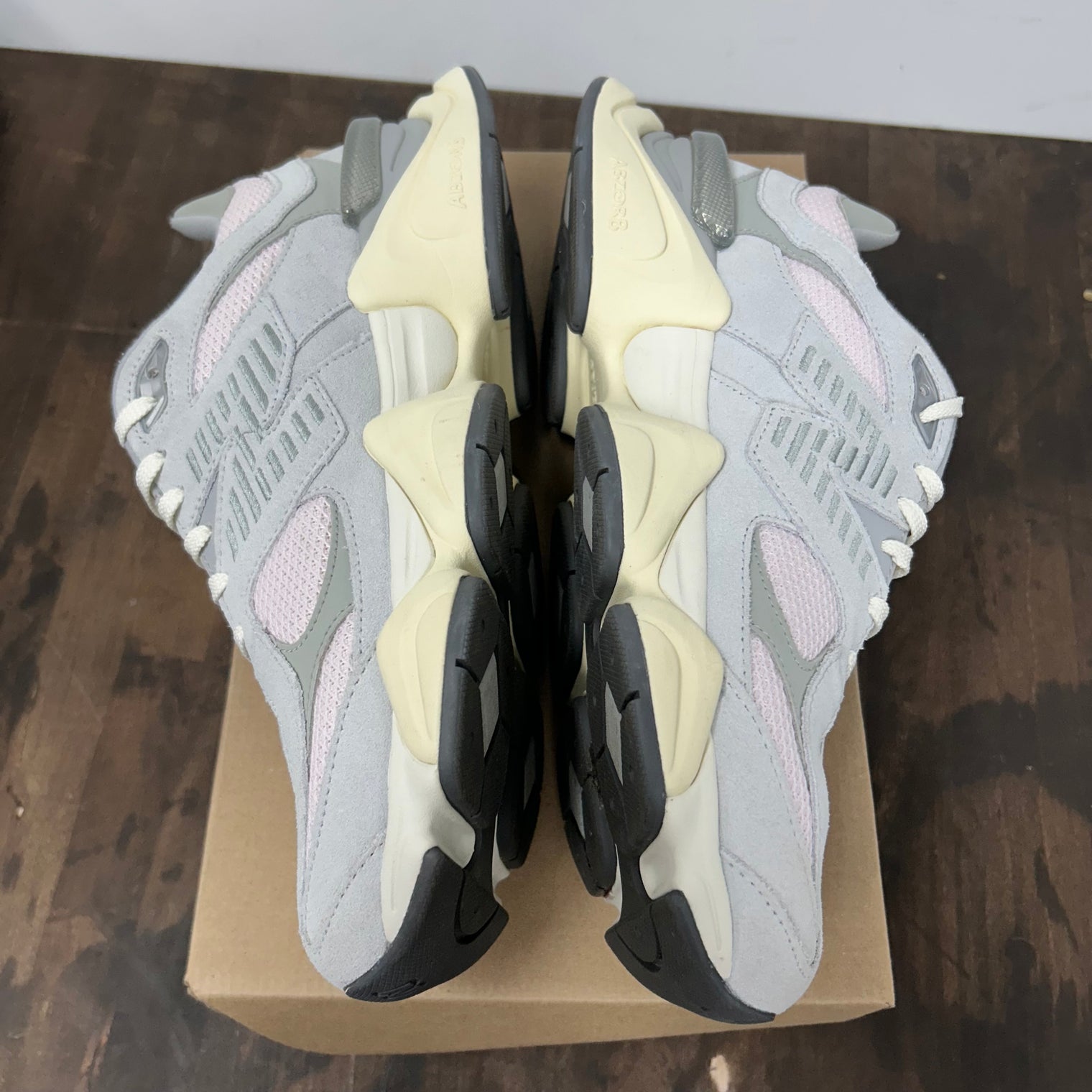 Granite Pink New Balance 9060 (USED,No Box)