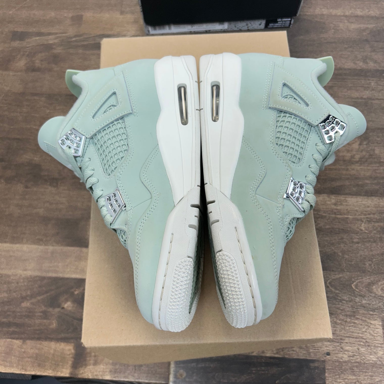 (W) Seafoam Jordan 4 (USED,No Box)