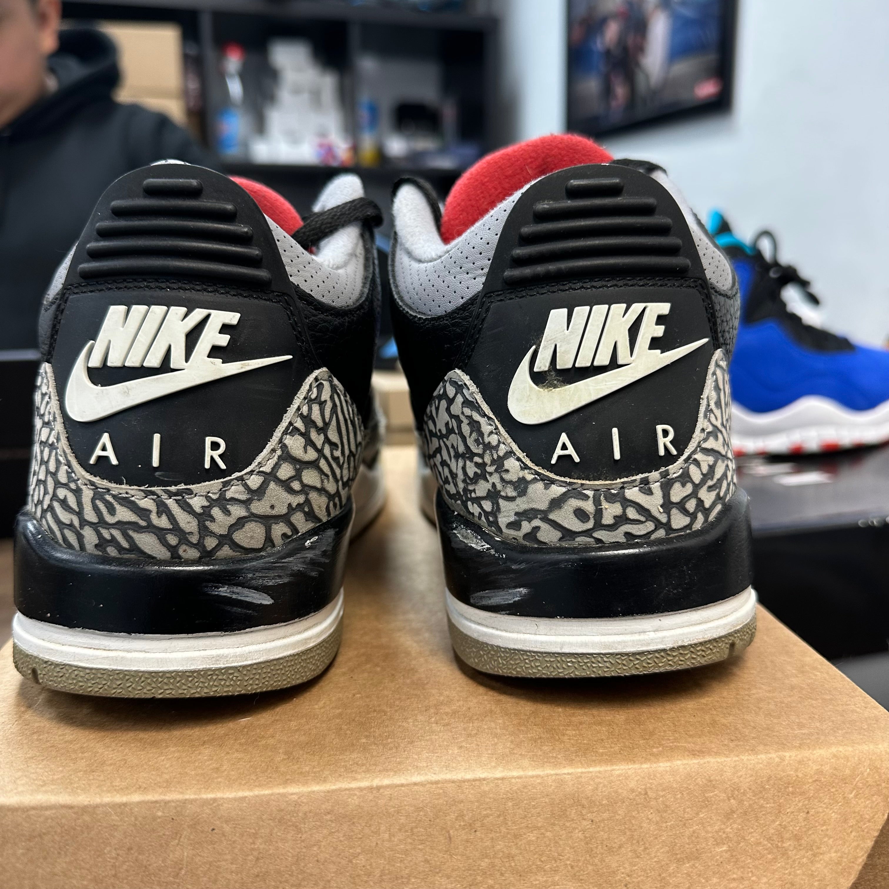 Jordan 3 Retro Black Cement (2018) Size 8.5 (Pre-Owned)