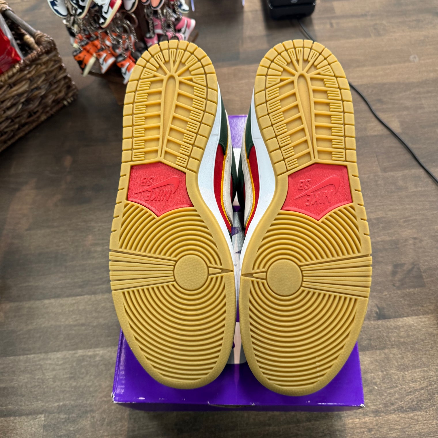 Seattle Supersonics Nike SB Dunk Low Pro PRM (USED)