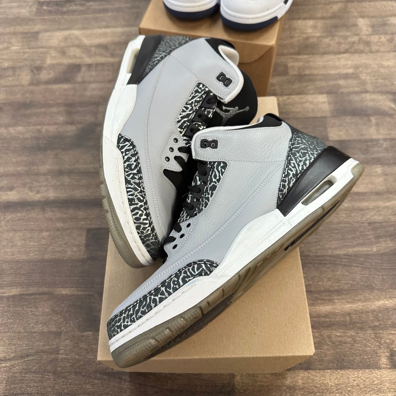 Wolf Grey Jordan 3 Retro (USED, No Box)