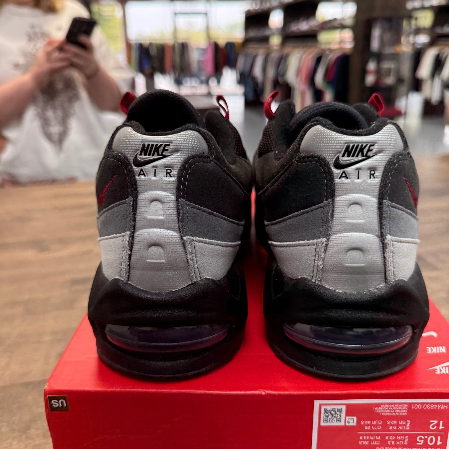 Big Bubble Liverpool F.C. Air Max 95 OG (USED, No Lid)