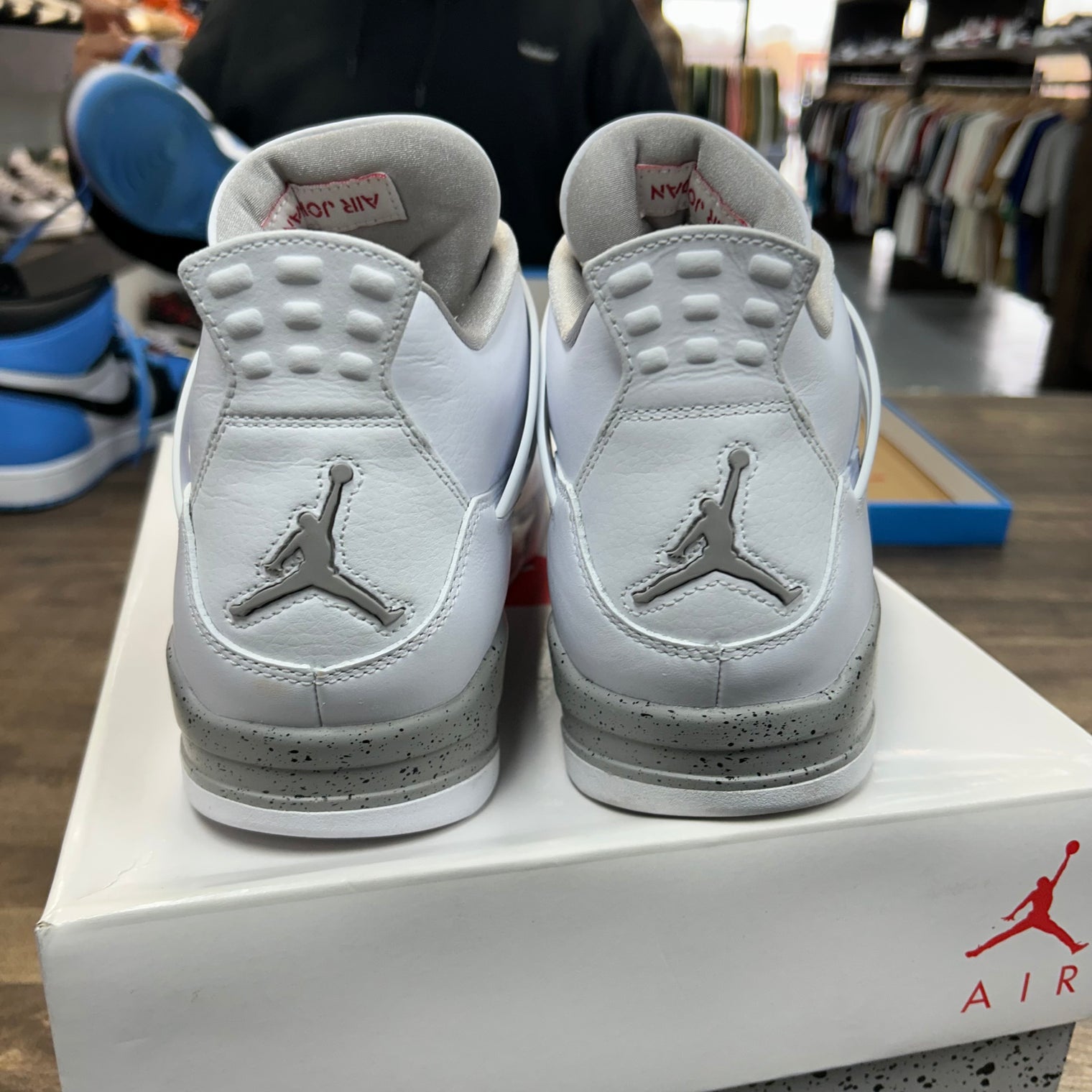 White Oreo Jordan 4 Retro (2021) (USED)