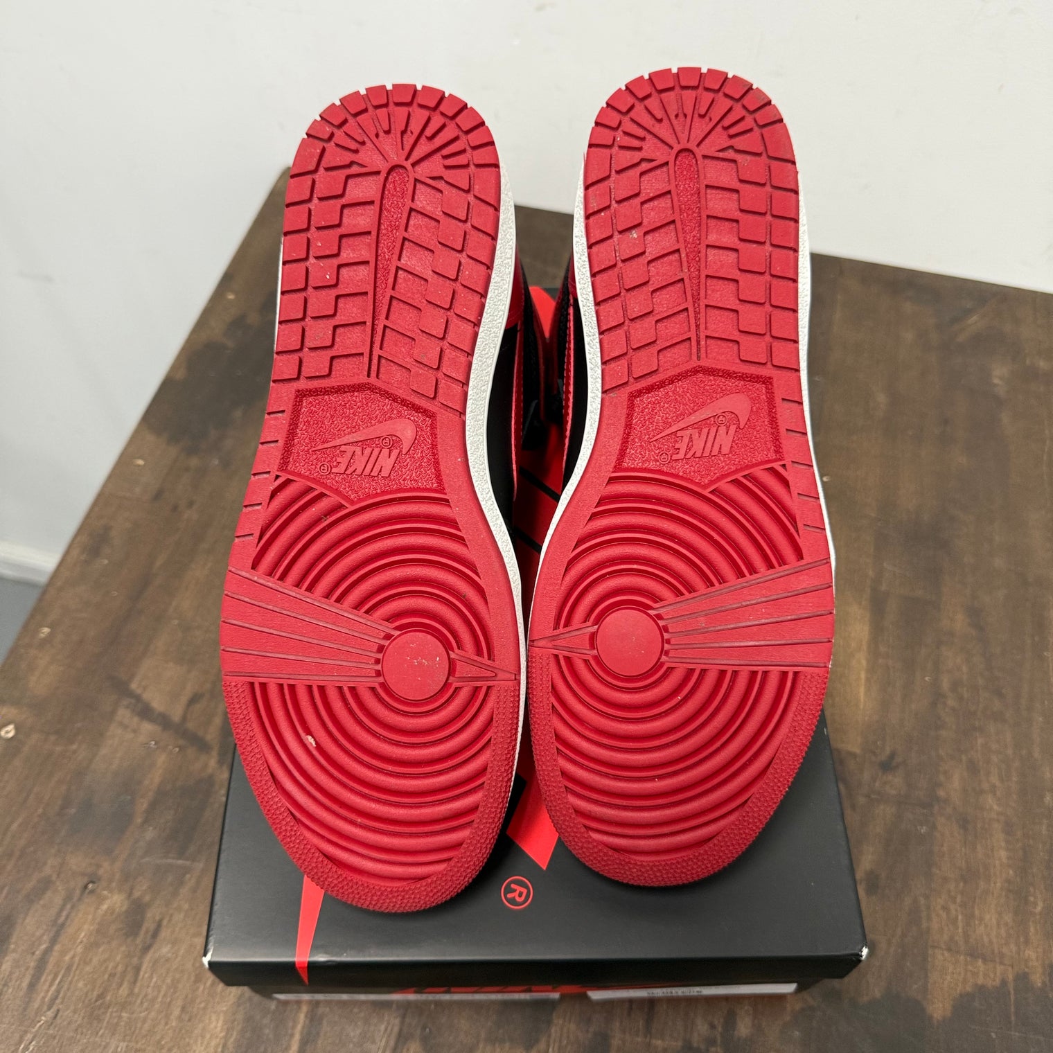 Bred Jordan 1 High '85 OG (Used)