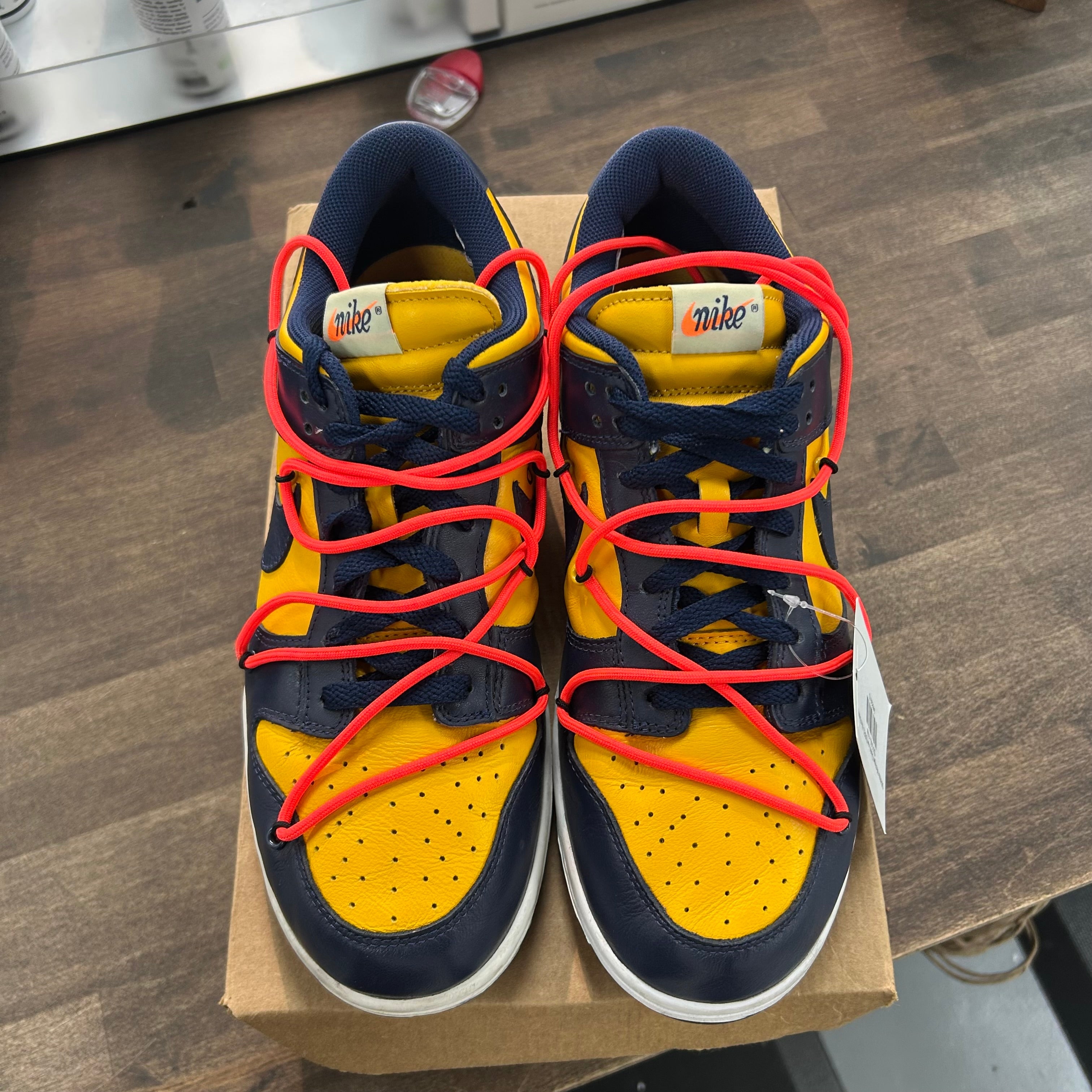Nike Off-White Michigan Dunk Low (USED, No Box) Size 11 (Pre-Owned) - Image 2