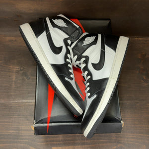 Jordan 1 Retro Black White (2014) Size 13 (Pre-Owned) - Image 2