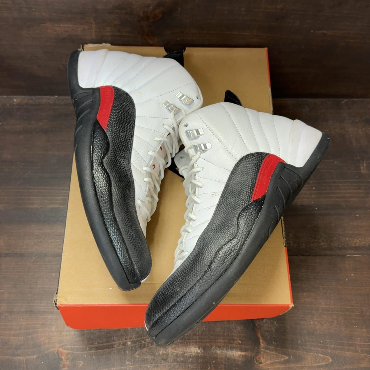 Jordan 12 Retro Taxi Flip Size 11 (Pre-Owned) - back