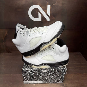 Jordan 5 Retro Reverse Metallic - Image 1
