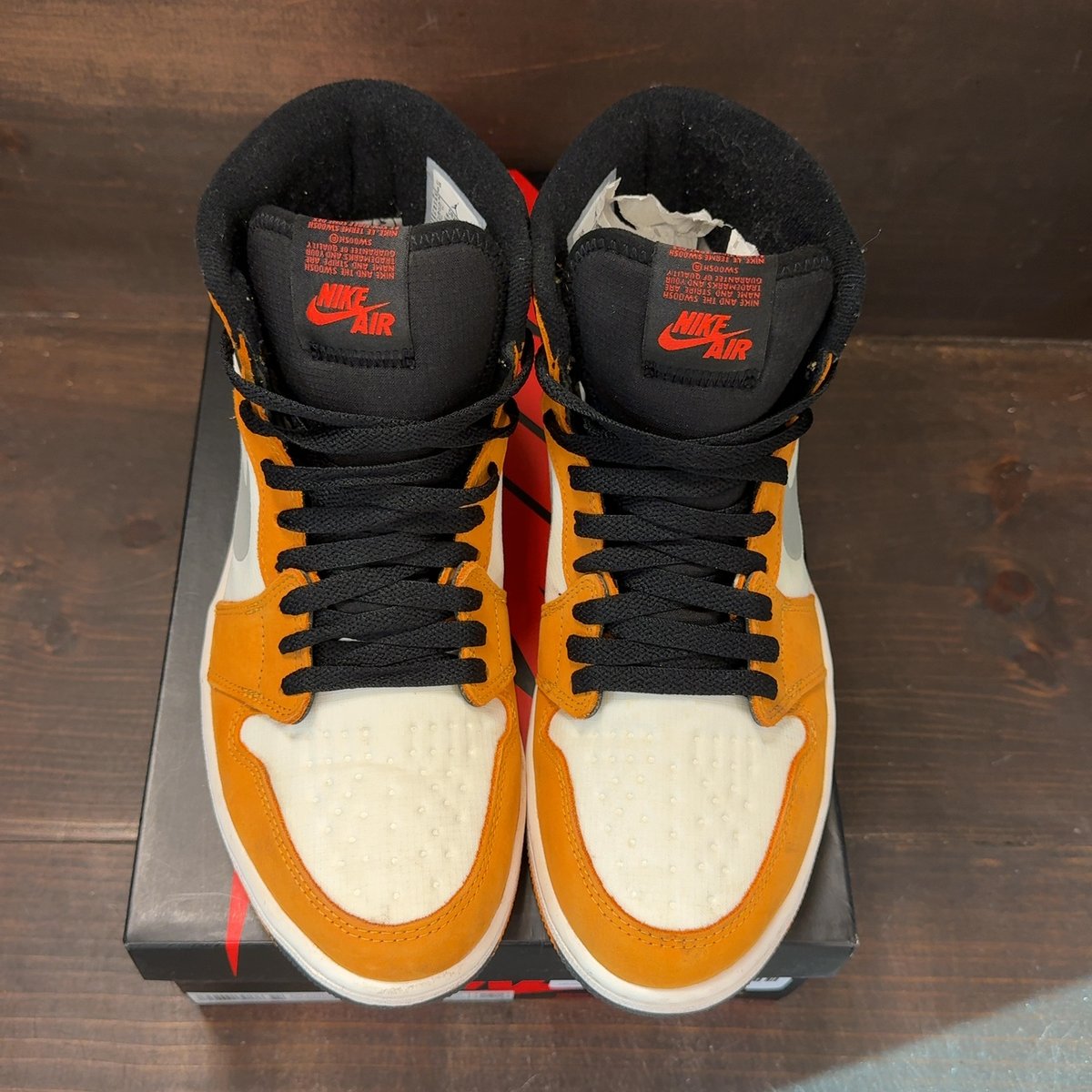 Jordan 1 Retro High Element Gore-Tex Light Curry Size 9 (Pre-Owned) - tag