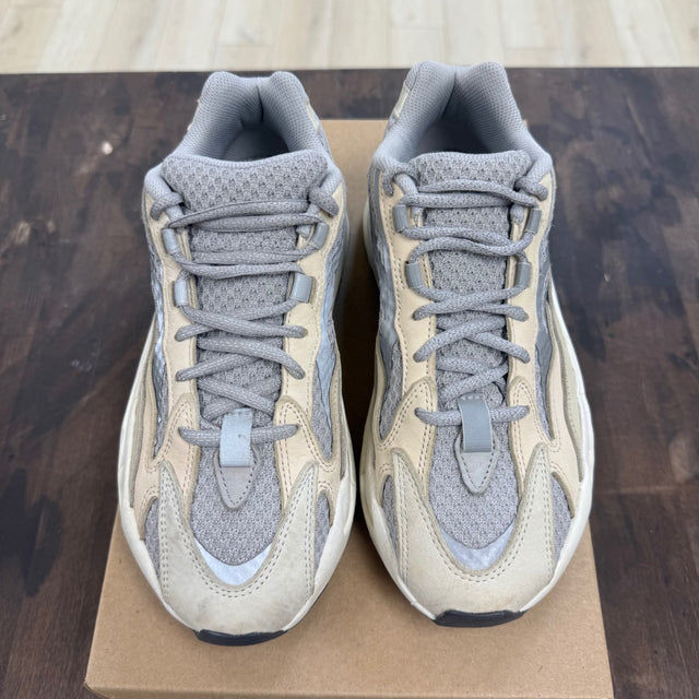 adidas Yeezy Boost 700 V2 Cream Size 7 (Pre-Owned) - Image 2