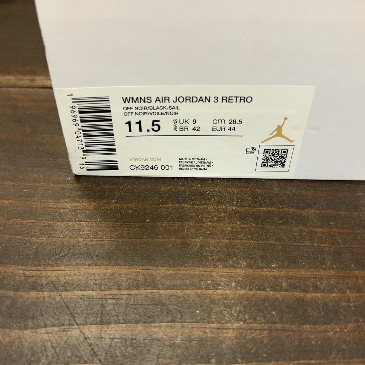 Jordan 3 Retro Off Noir Size 11.5W (Pre-Owned) - aux