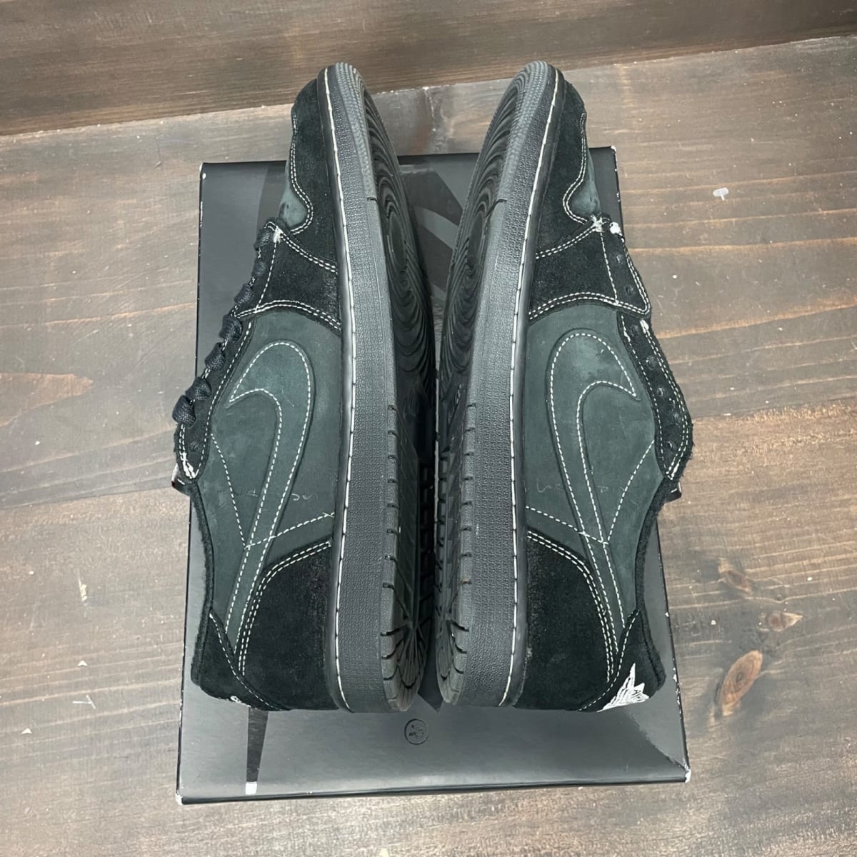 Jordan 1 Retro Low OG SP Travis Scott Black Phantom Size 11.5 (Pre-Owned) - box