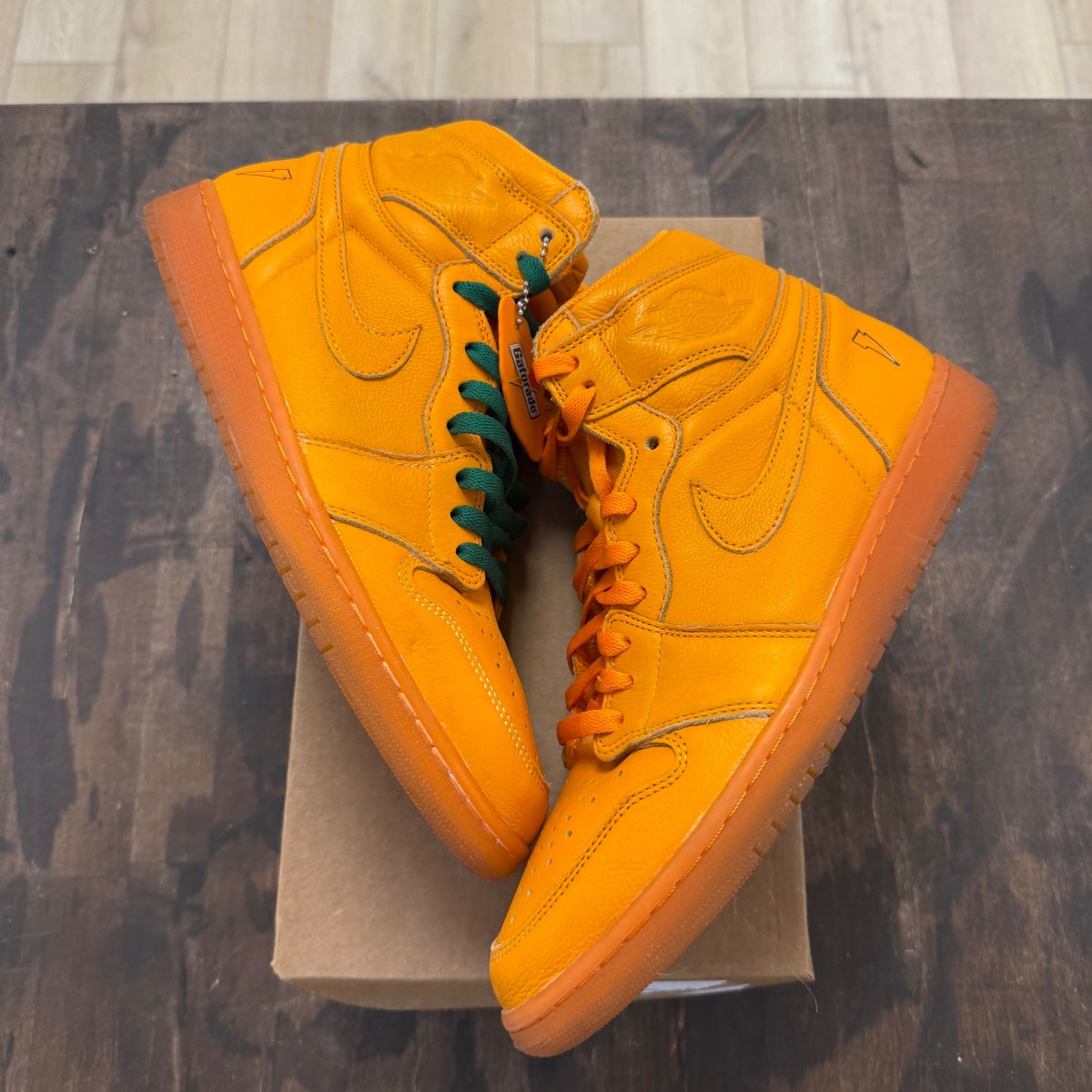 Jordan 1 Retro High Gatorade Orange Peel Size 11 (Pre-Owned) - Image 1