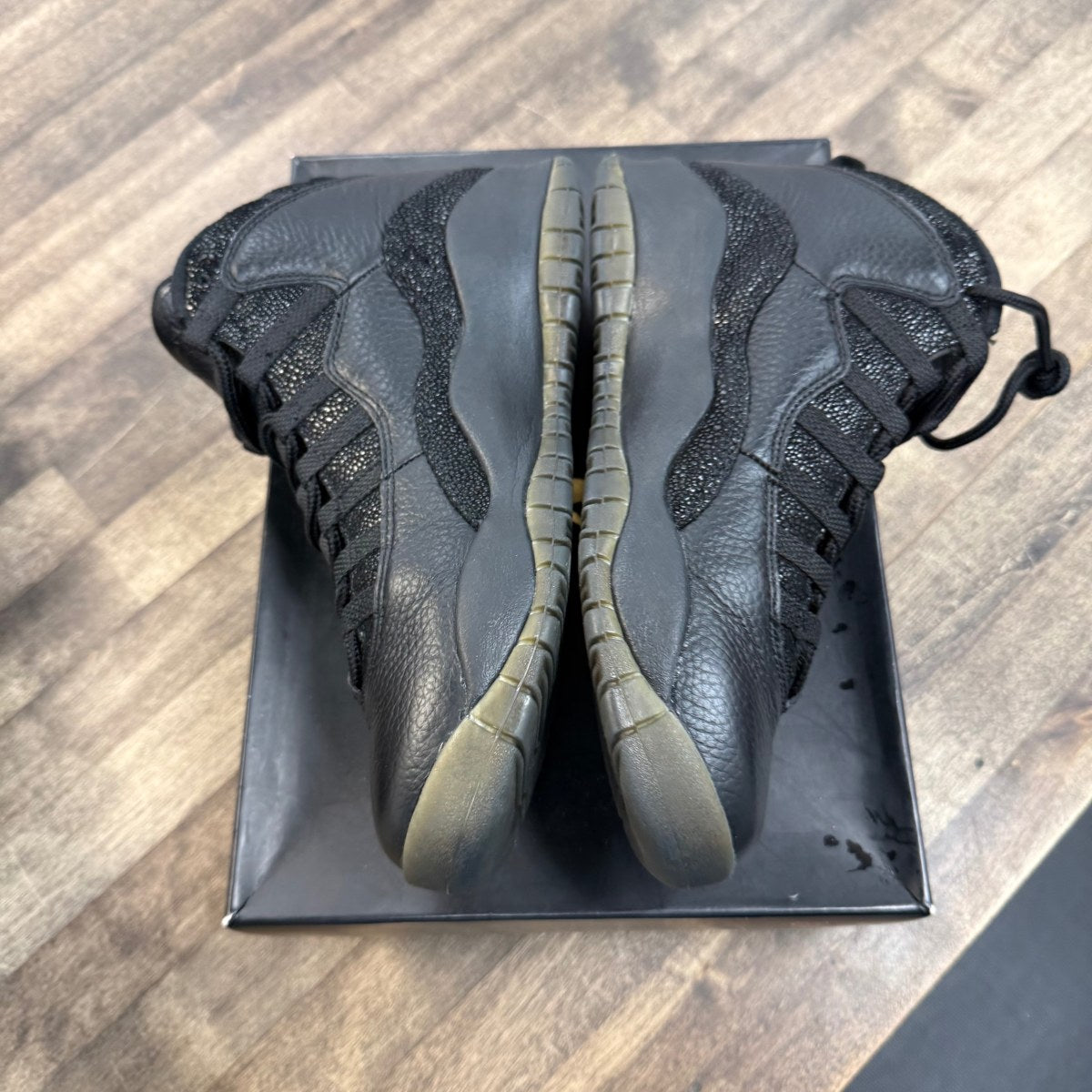 Jordan 10 Retro Drake OVO Black - Image 3