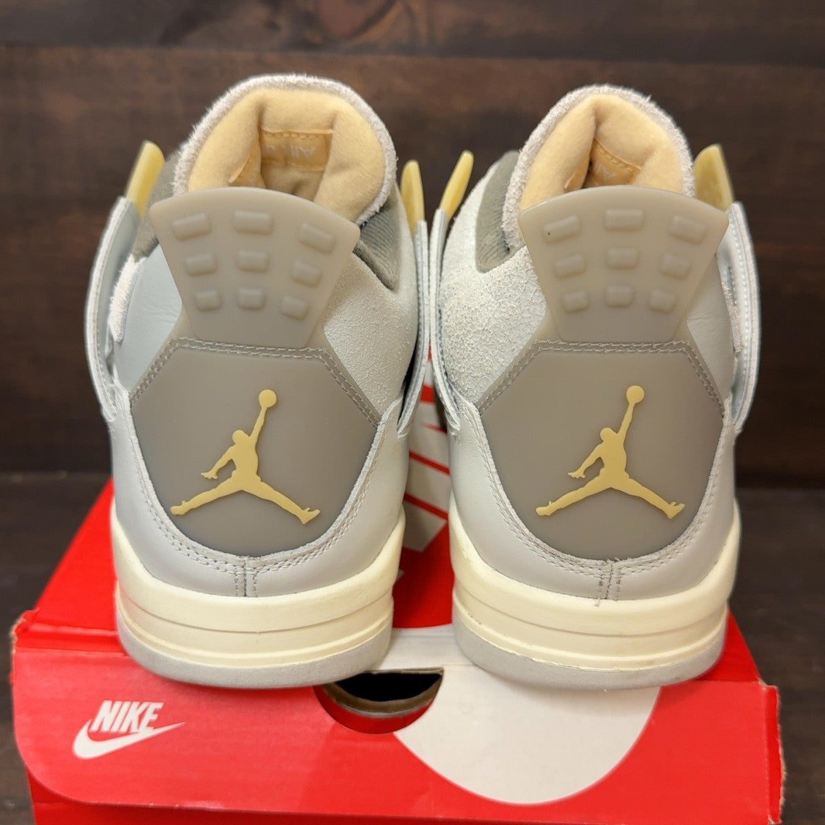 Jordan 4 Retro SE Craft Photon Dust Size 12 (Pre-Owned) - aux