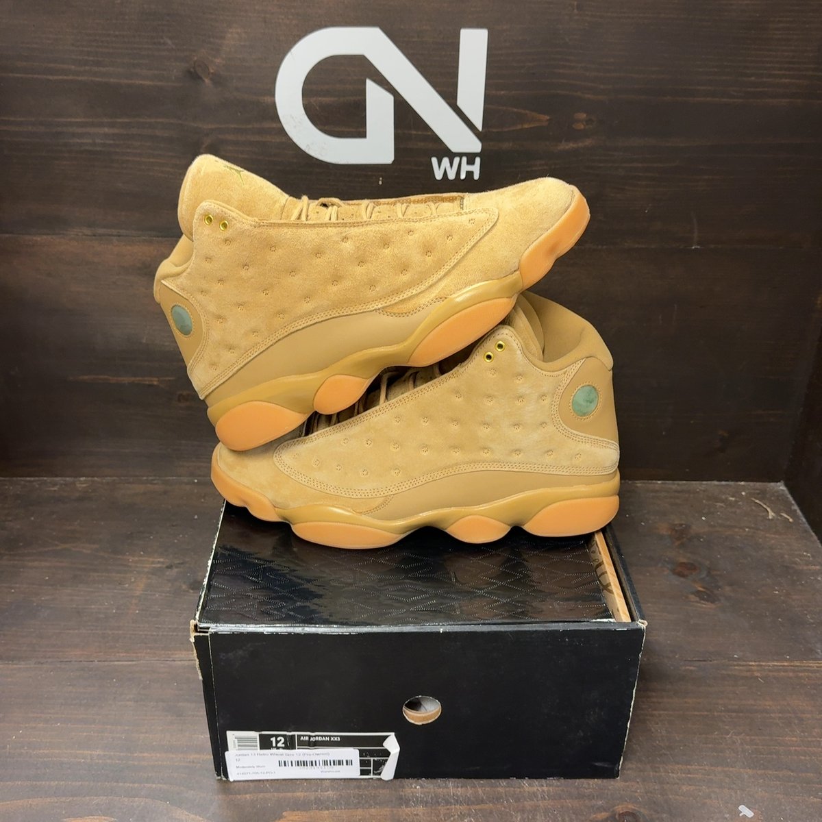 Jordan 13 Retro Wheat Size 12 (Pre-Owned) - front