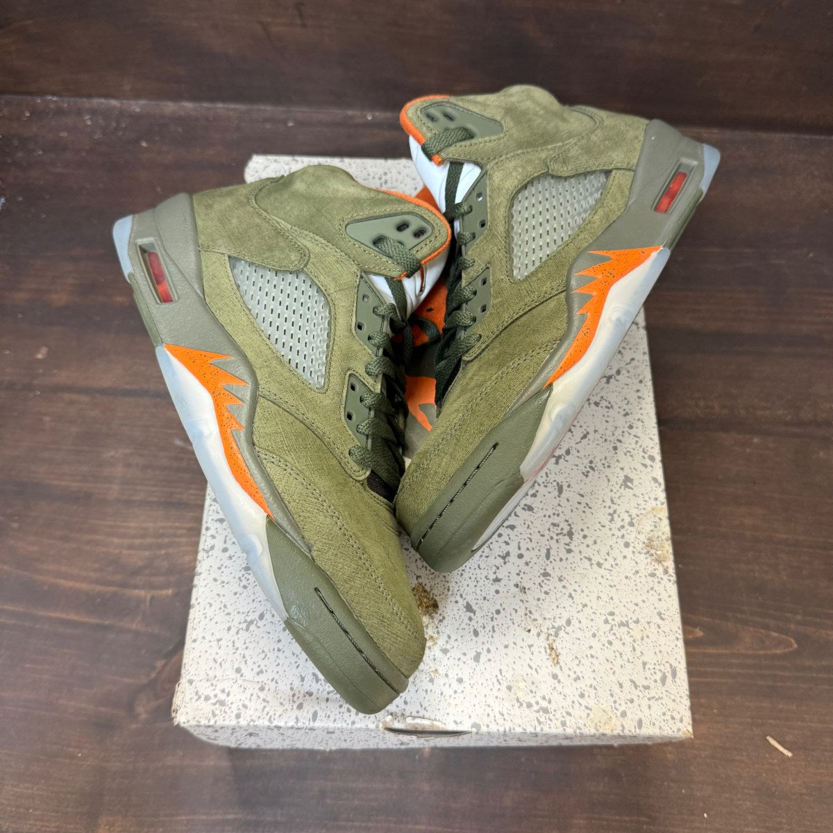 Jordan 5 Retro Olive (2024) - Image 2