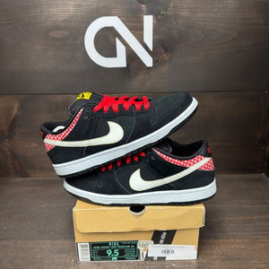 Nike SB Dunk Low Firecracker - Image 1