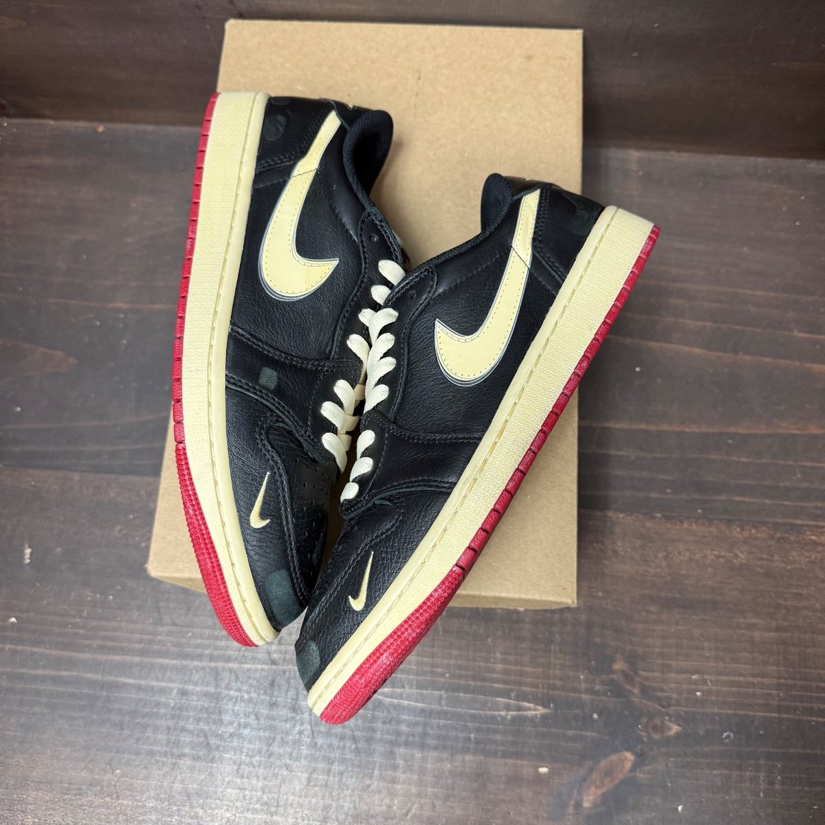 Jordan 1 Retro Low OG Nigel Sylvester Better With Time Size 9 (Pre-Owned) - tag