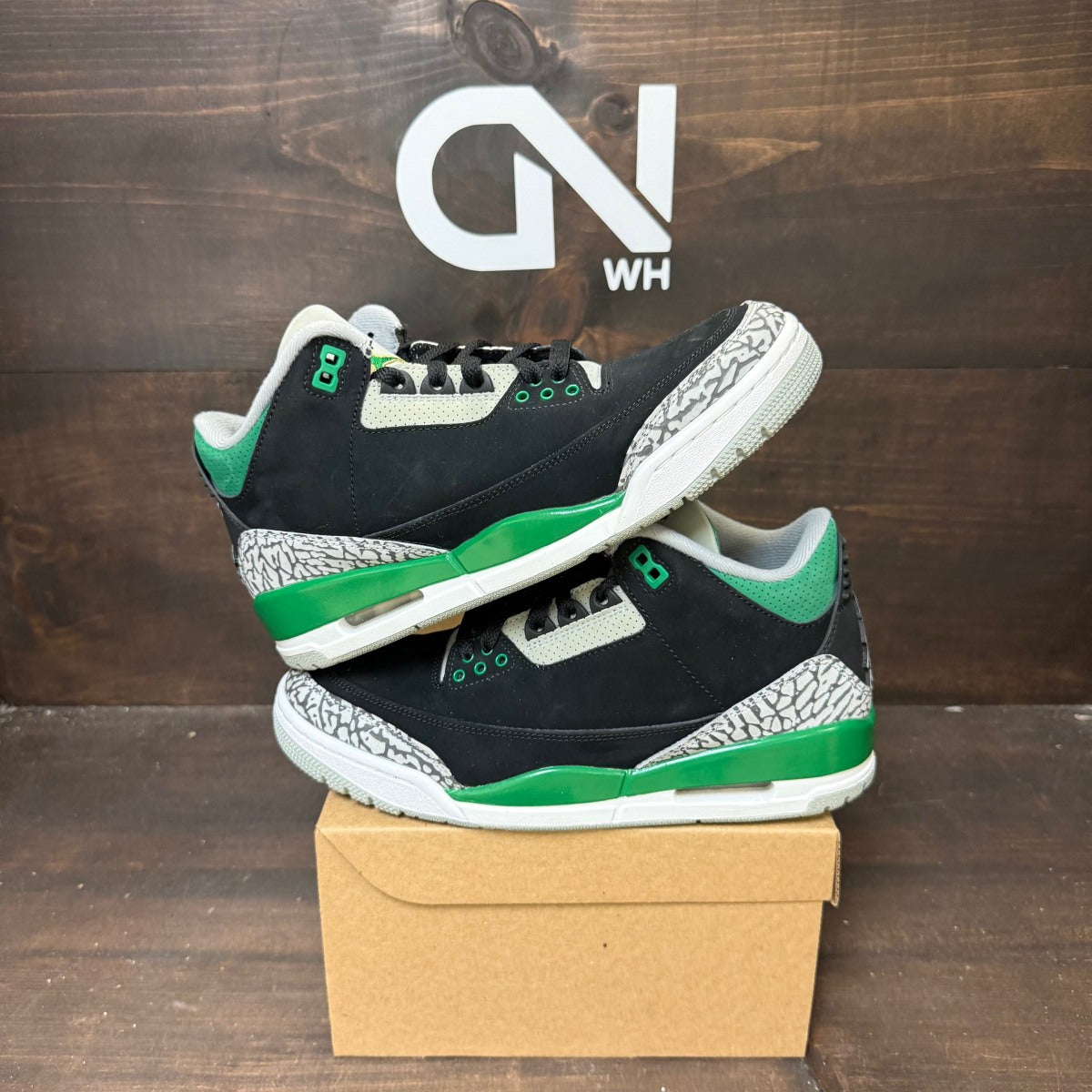 Jordan 3 Retro Pine Green Size 7.5 (Pre-Owned) - Image 1
