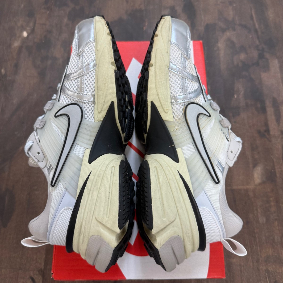 Nike V2K Run Summit White Metallic Silver (Women's) - Image 4