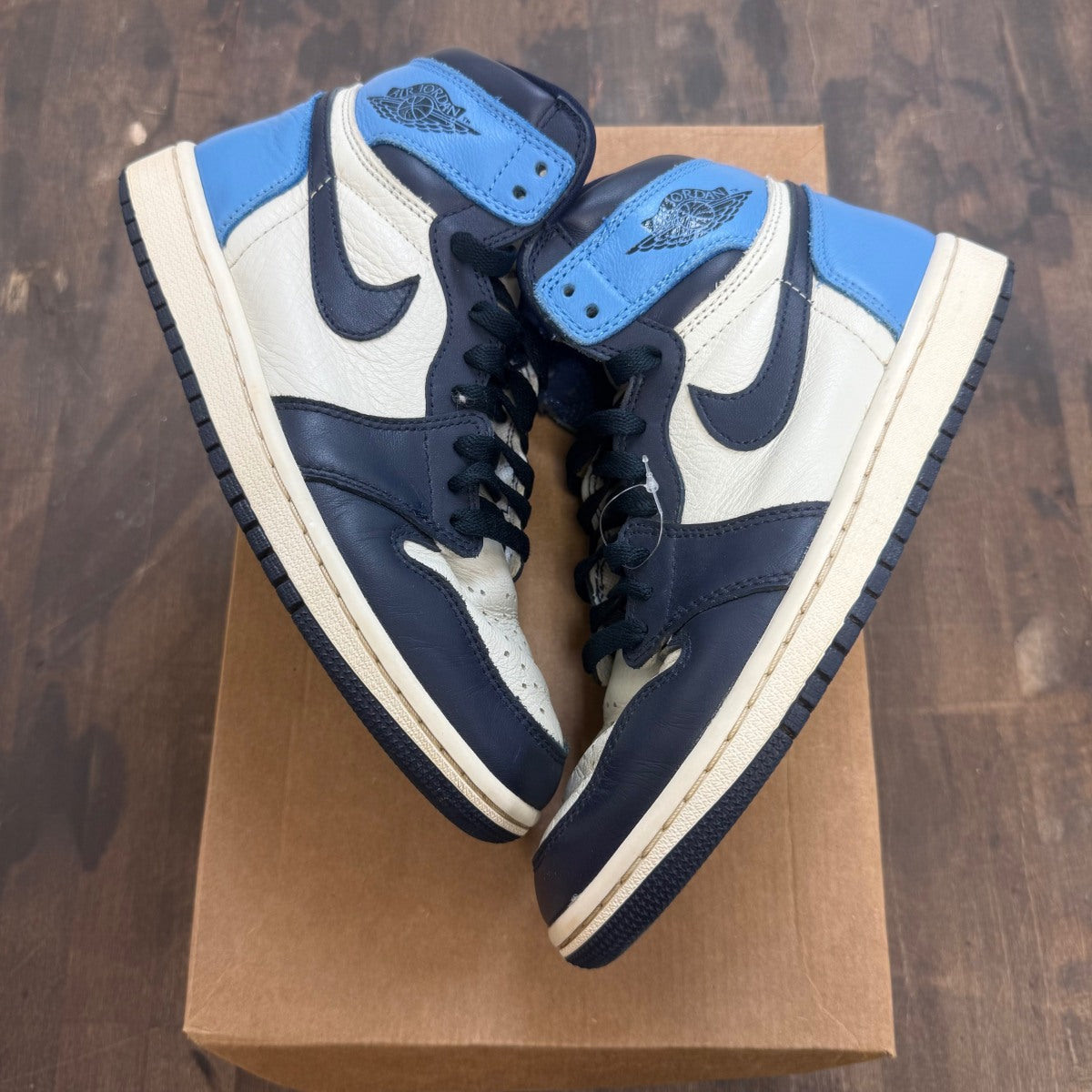 Jordan 1 Retro High Obsidian Size 7 (Pre-Owned) - Image 1