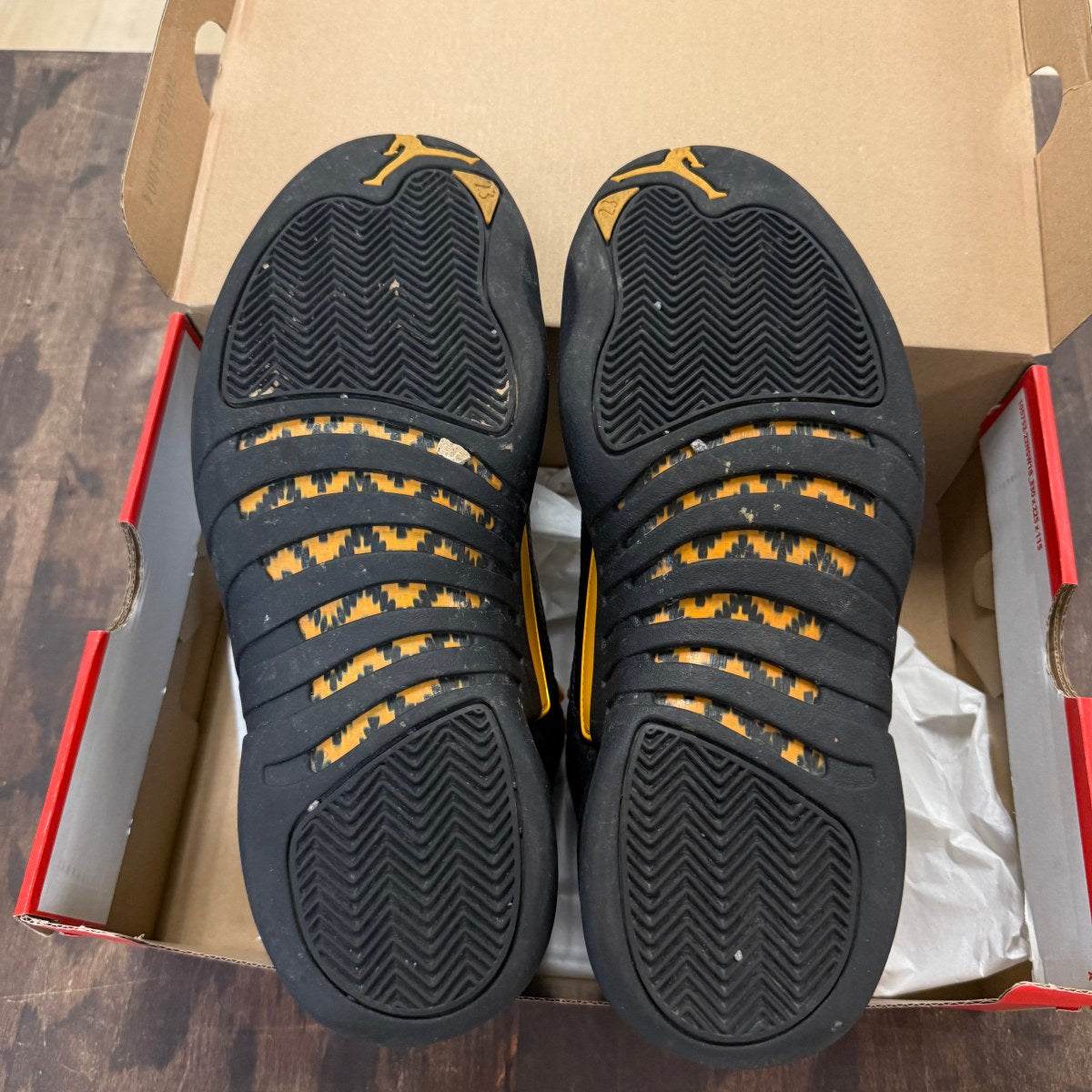 Jordan 12 Retro Black Taxi Size 10.5 (Pre-Owned) - Image 5