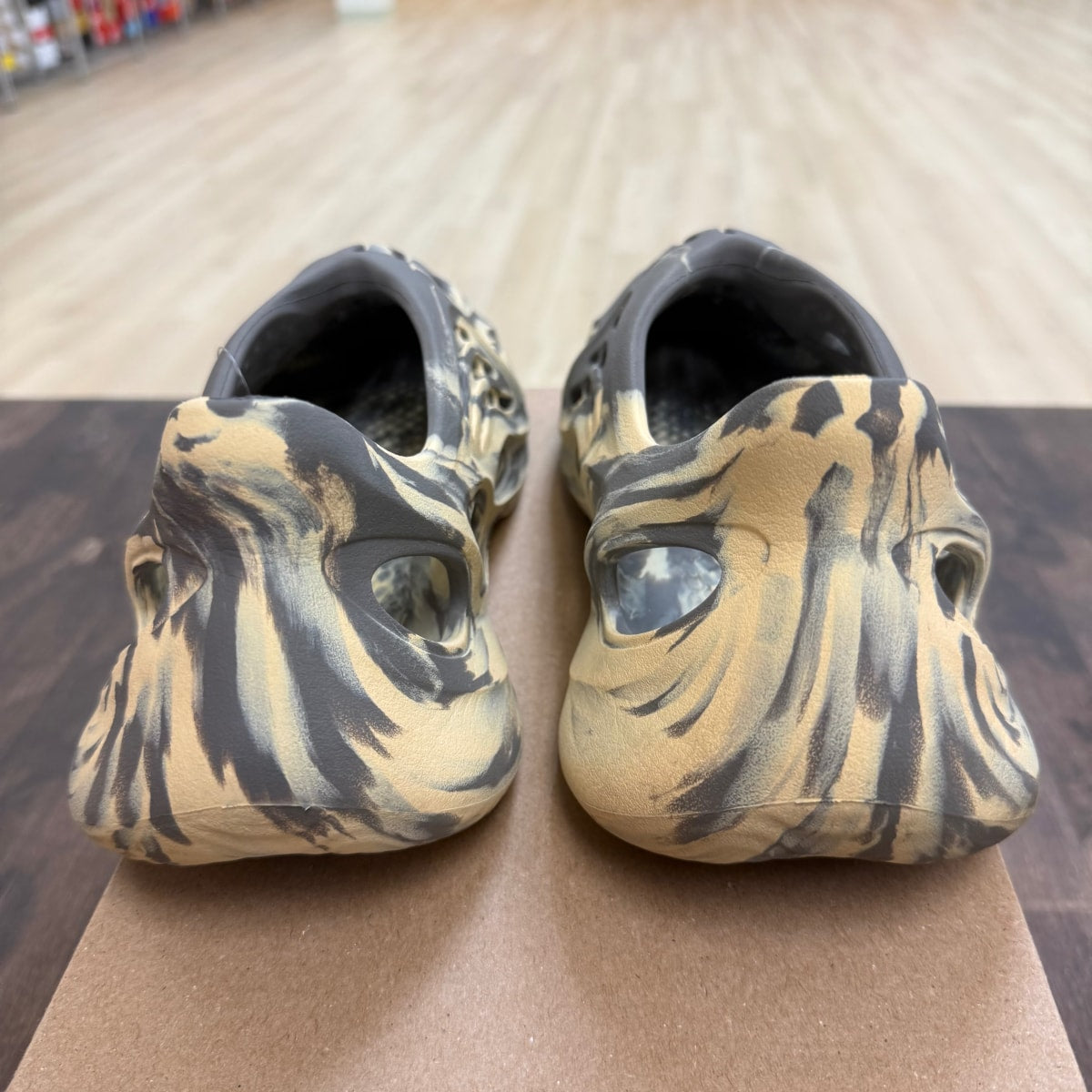 adidas Yeezy Foam RNNR MX Cream Clay Size 11 (Pre-Owned) - Image 5