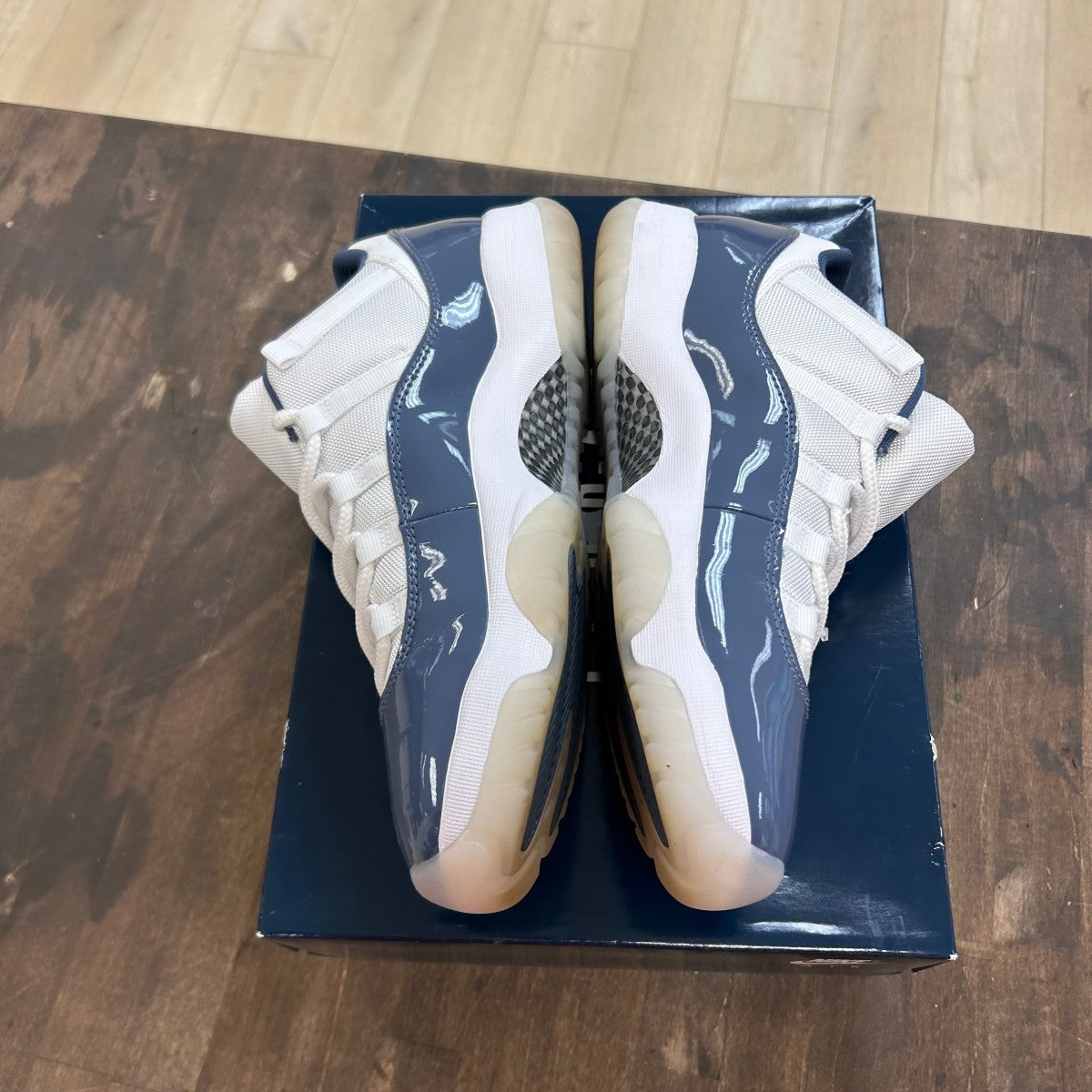 Jordan 11 Retro Low Diffused Blue - Image 3