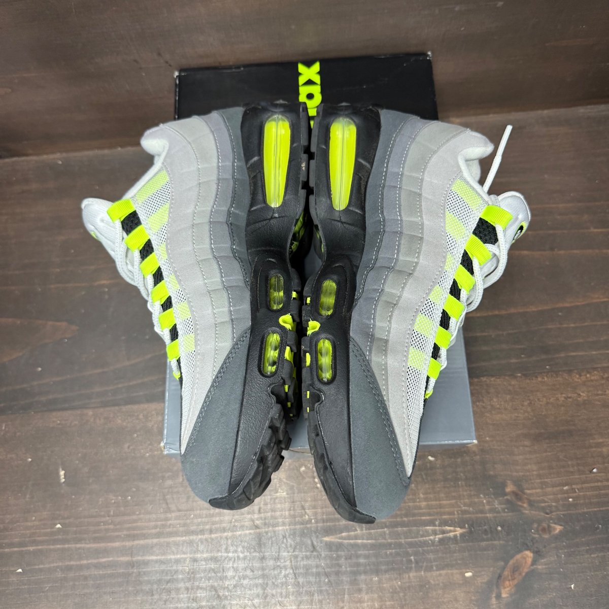 Nike Air Max 95 OG Big Bubble Neon (2025/2026) Size 10 (Pre-Owned) - side