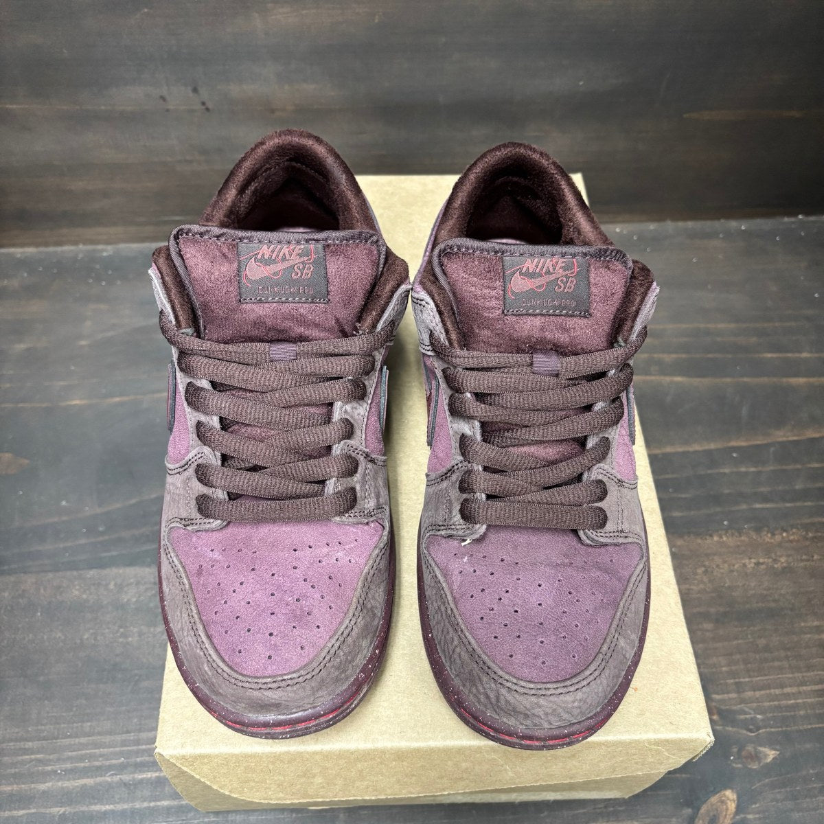 Nike SB Dunk Low City of Love Burgundy Crush Size 8 (Pre-Owned) - Image 3