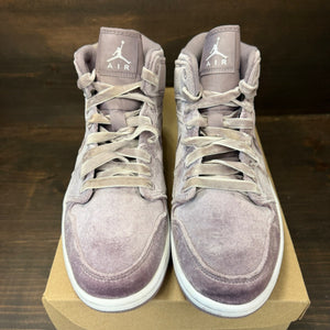 Air Jordan 1 Mid SE Purple Velvet (Women's) Size 10.5W (Pre-Owned) - Image 3