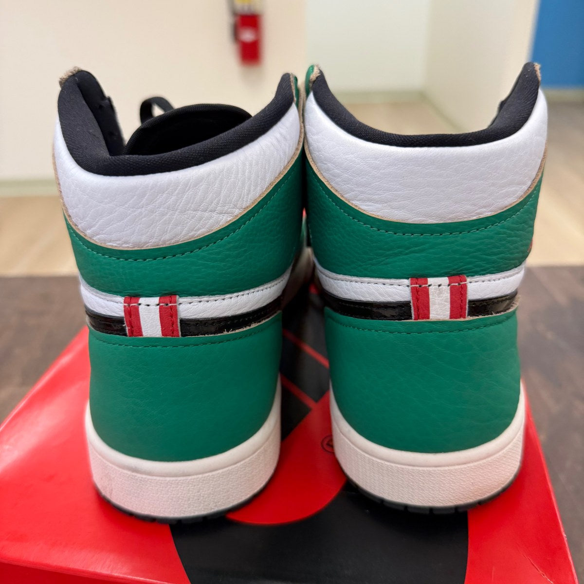 Jordan 1 Retro High Lucky Green (Women's) - Image 3