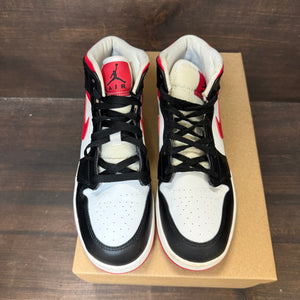 Jordan 1 Mid Very Berry (GS) Size 6.5Y (Pre-Owned) - Image 2