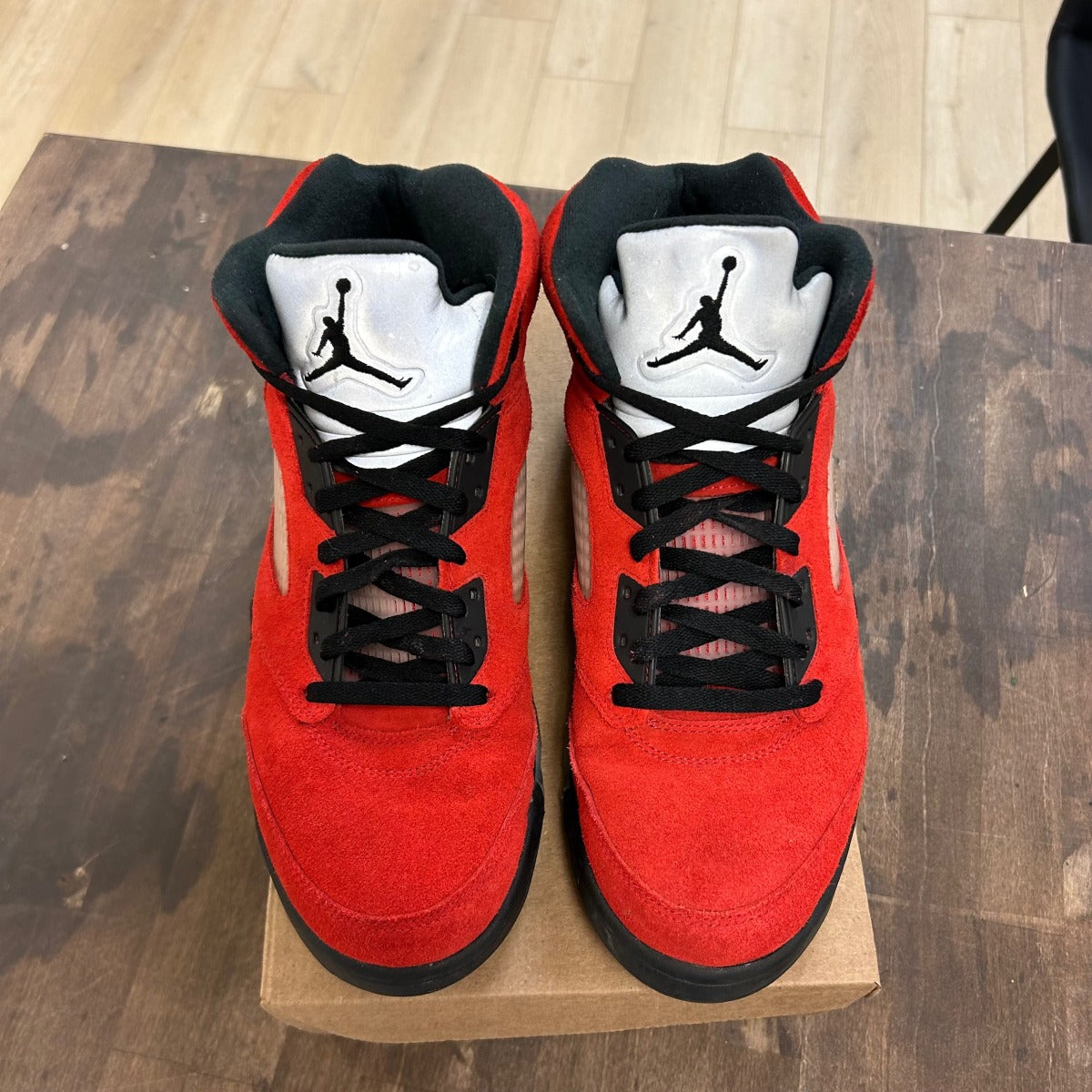 Jordan 5 Retro Raging Bull Red (2021) Size 11.5 (Pre-Owned) - Image 2