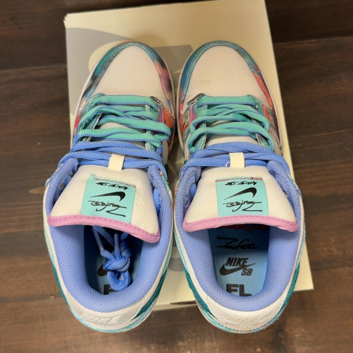 Nike SB Dunk Low Futura Laboratories Bleached Aqua - Image 5