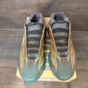 adidas Yeezy 700 V3 Copper Fade - Image 2