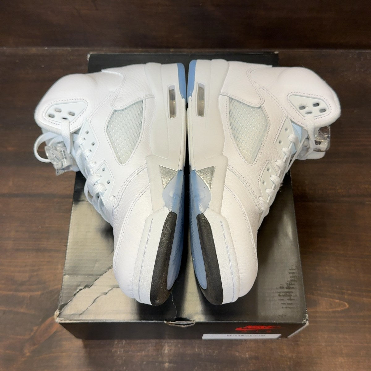 Jordan 5 Retro White Metallic (2026) - Image 4