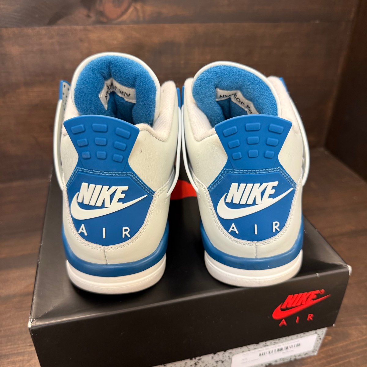 Jordan 4 Retro Military Blue (2024) - Image 3