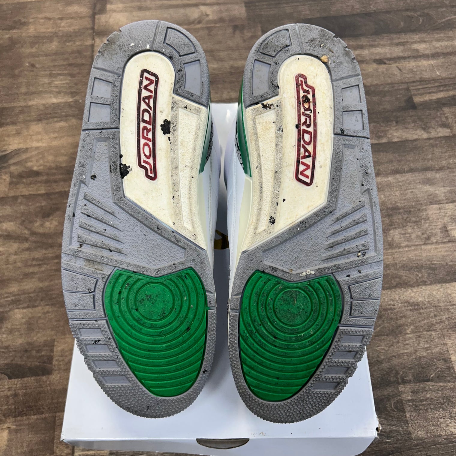 Lucky Green Jordan 3 Retro (W) (USED)