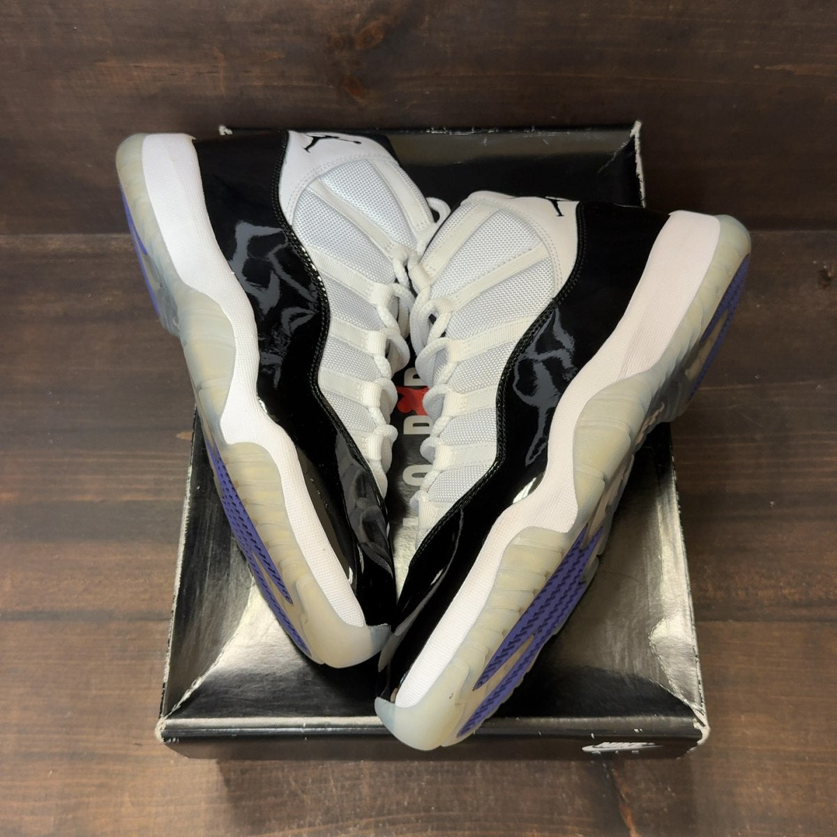 Jordan 11 Retro Concord (2018) - Image 2