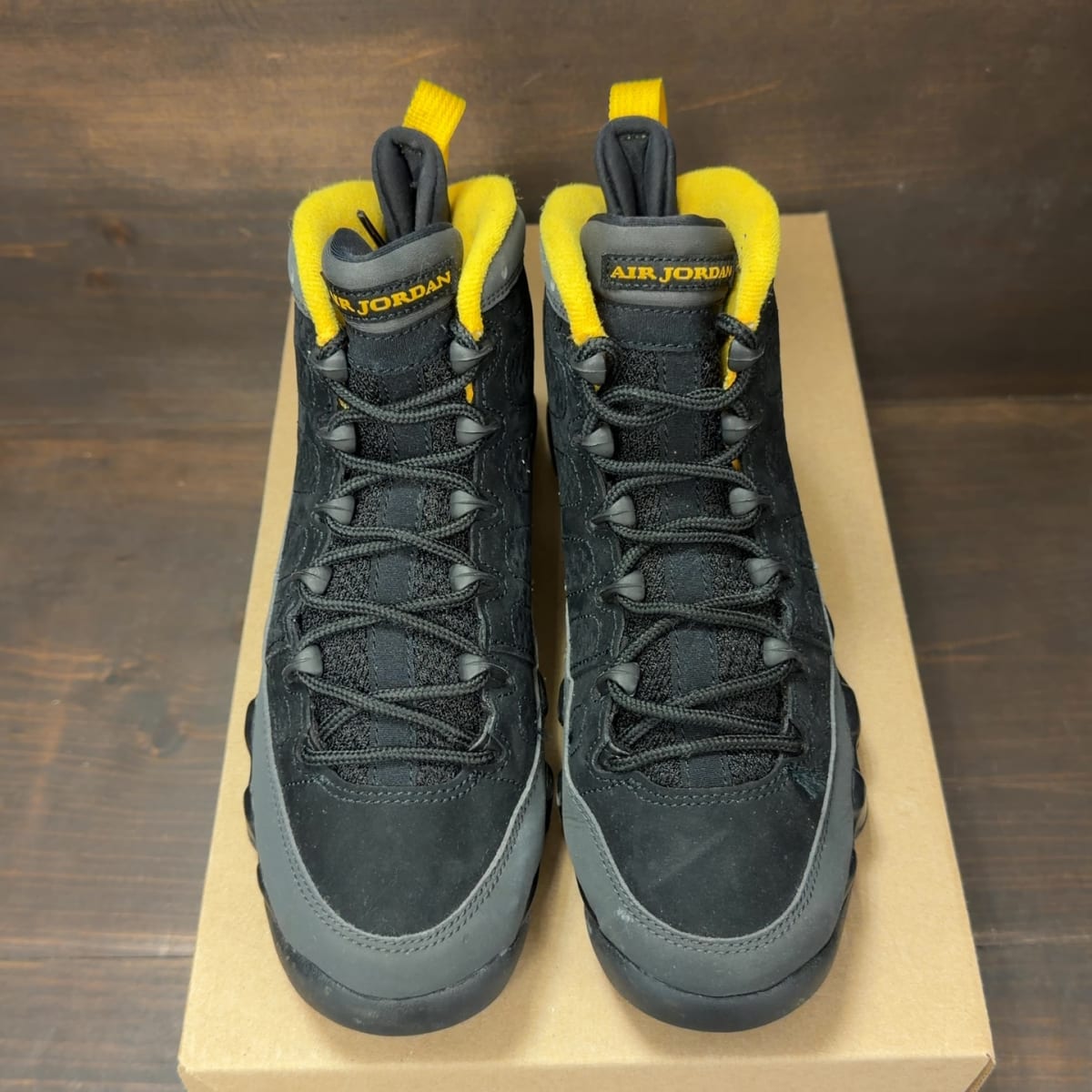 Jordan 9 Retro Dark Charcoal University Gold (GS) Size 6Y (Pre-Owned) - tag