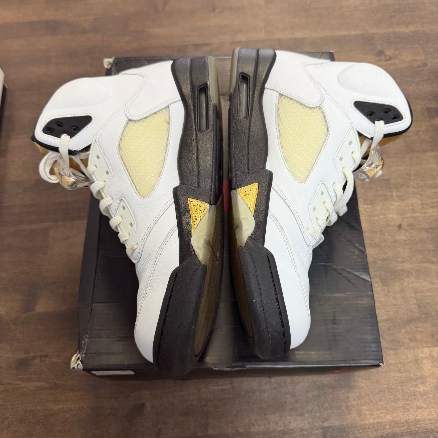 Gold Medal Jordan 5 Retro (USED)