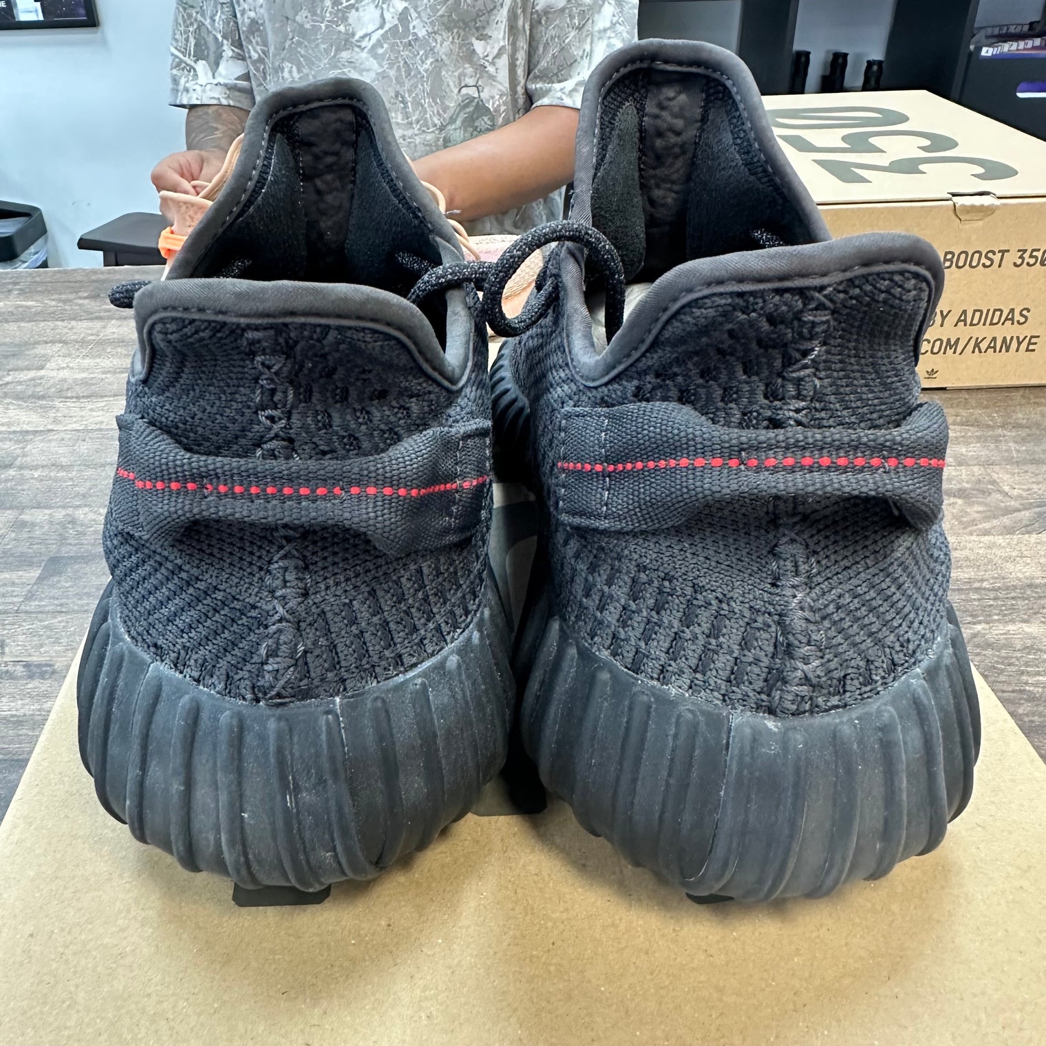 Black Yeezy 350 Non-Reflective (Used)